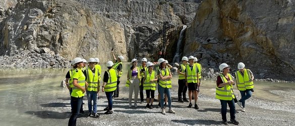 Besondere Führung durch das Werk in Hahnstätten